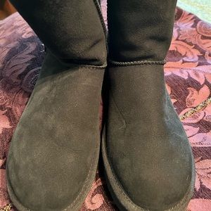 Ugg boots, women size 8, black